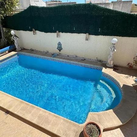 Bonita Villa Pinar de Campoverde